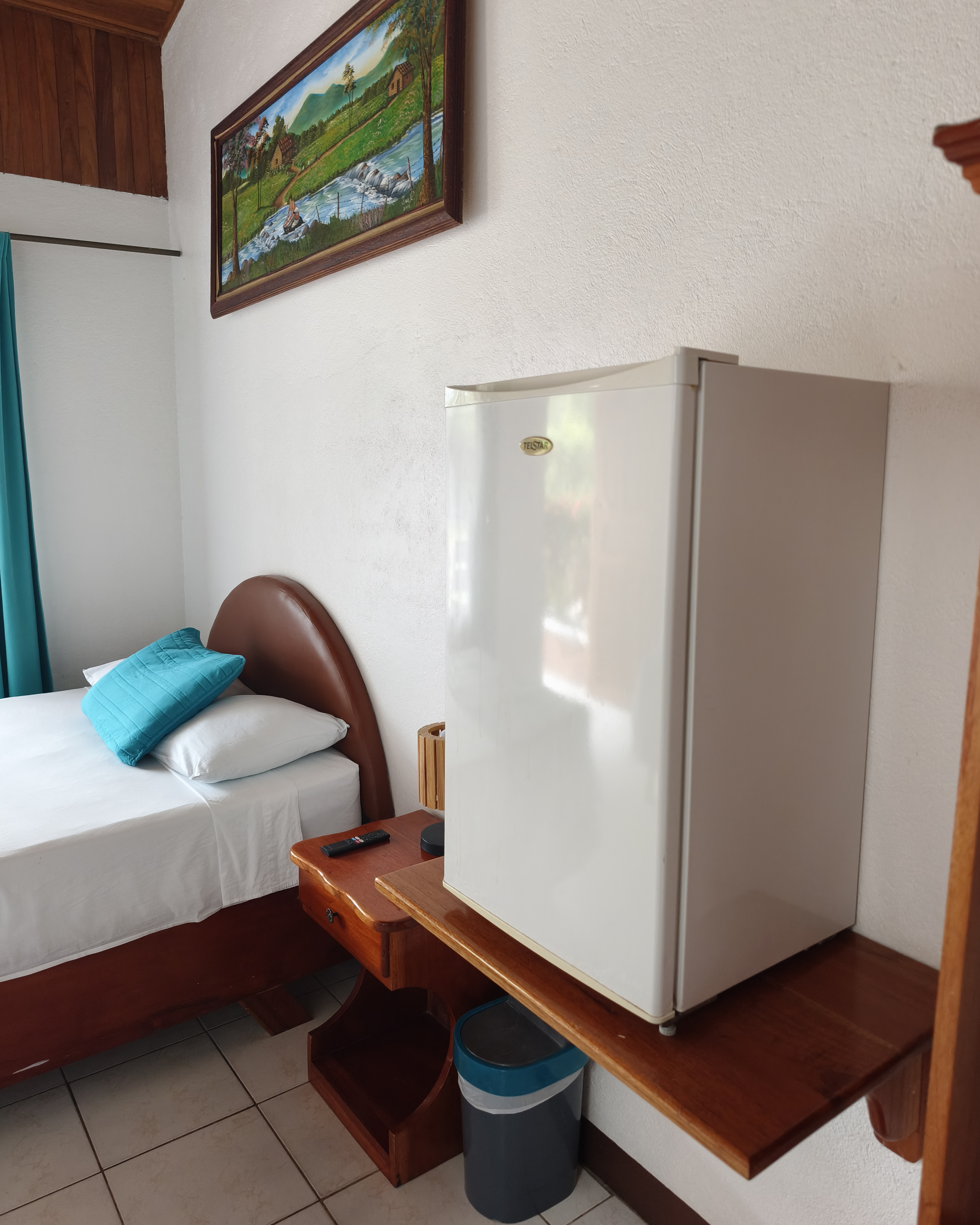 Double Full Bed 2